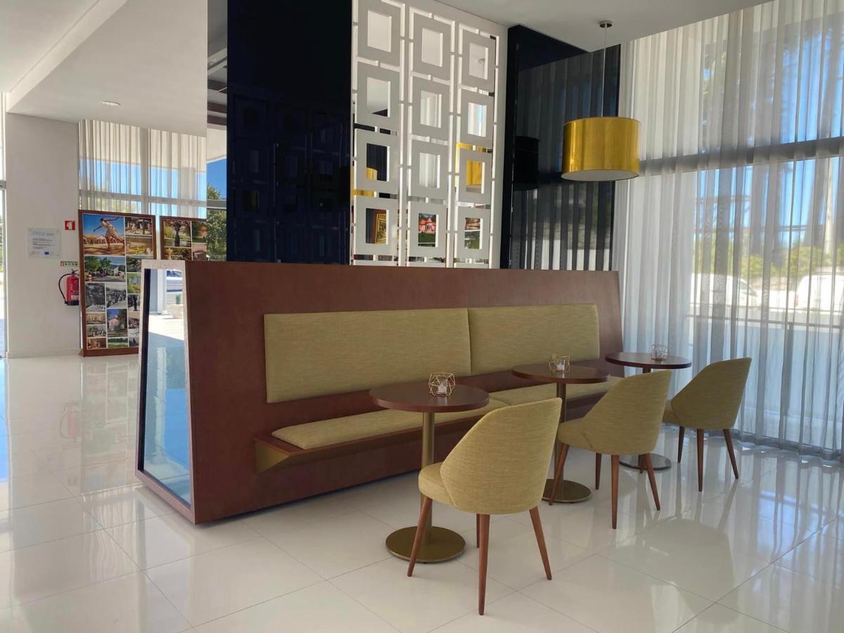 Hotel เปดราส ซัลกาดาส ภายนอก รูปภาพ